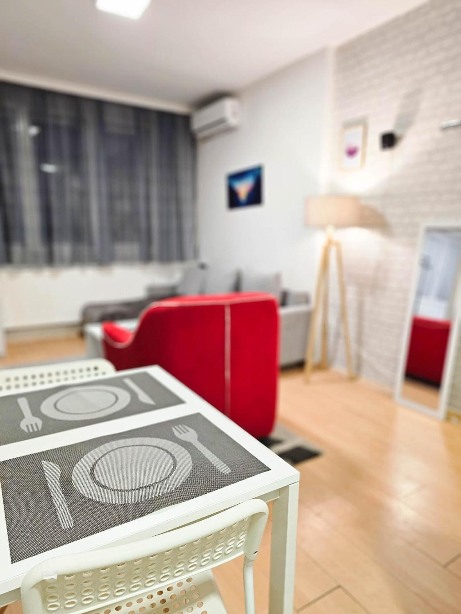 Central Apartments Skopje Ngoại thất bức ảnh